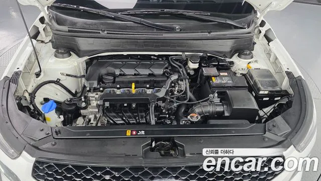 Hyundai Venue — Фото автомобиля 6