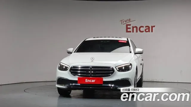 Mercedes-Benz E-Class E-класс W213 E350 4MATIC Exclusive — Фото автомобиля 3