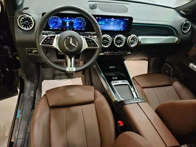 Mercedes-Benz EQB — Фото автомобиля 9