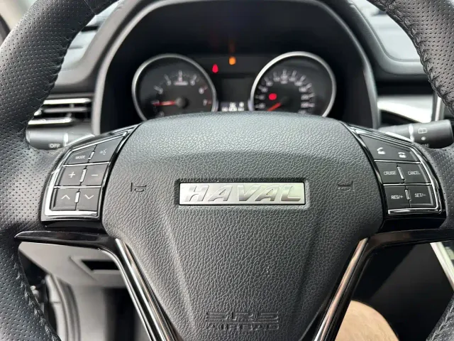 Haval M6 — Фото автомобиля 14