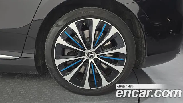 Mercedes-Benz EQE V295 — Фото автомобиля 6