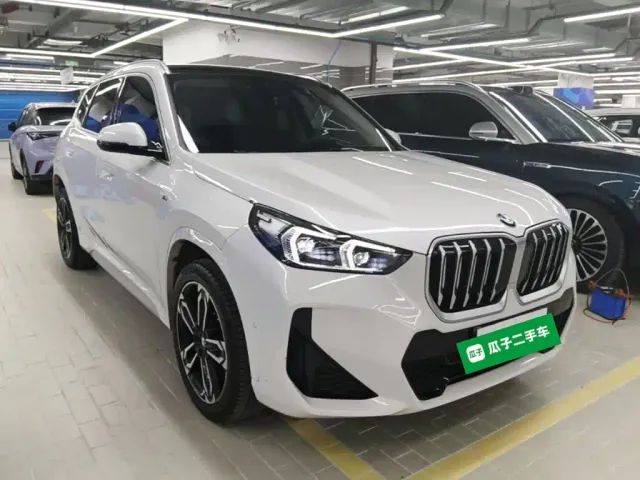 BMW X1 — Фото автомобиля 3