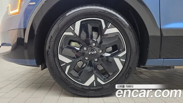 Kia Niro New — Фото автомобиля 5