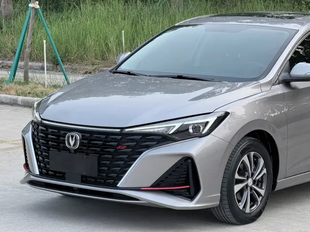 Changan Eado — Фото автомобиля 20