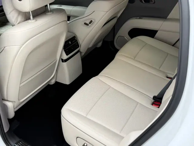 Li Auto i6 — Фото автомобиля 23