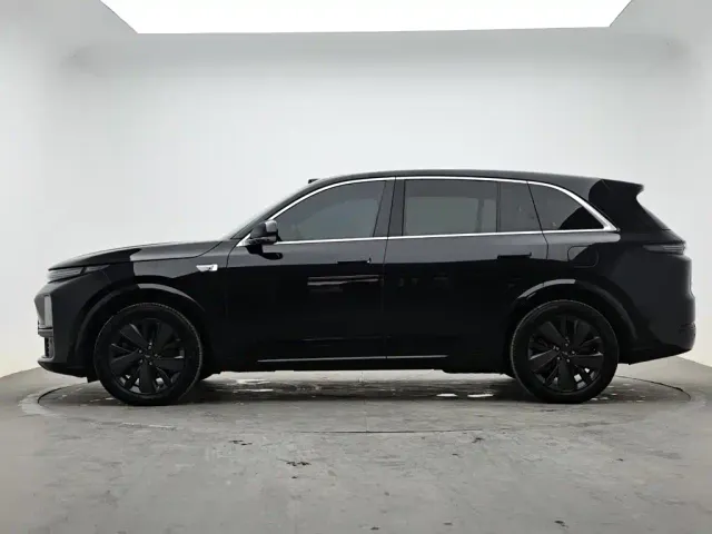 Li Auto L7 — Фото автомобиля 6