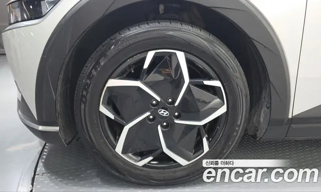 Hyundai Ioniq 5 — Фото автомобиля 5