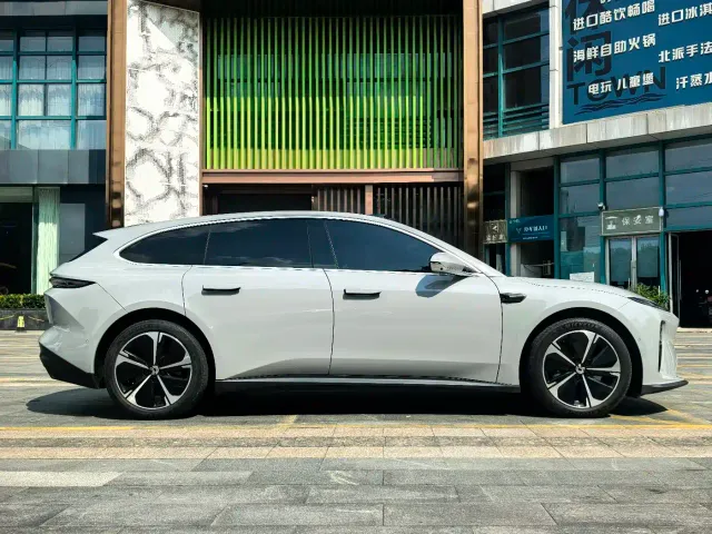 Nio ET5 Touring — Фото автомобиля 13