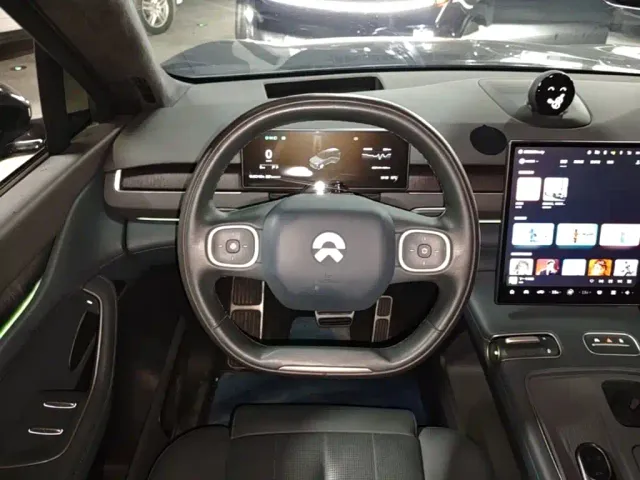Nio ES8 — Фото автомобиля 10