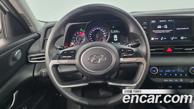 Hyundai AVANTE Avante (CN7) — Фото автомобиля 12