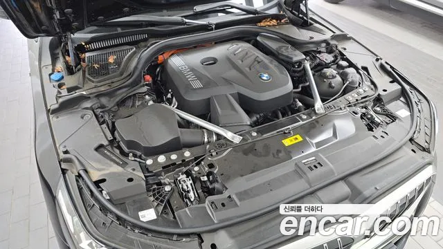 BMW 5 Series — Фото автомобиля 9