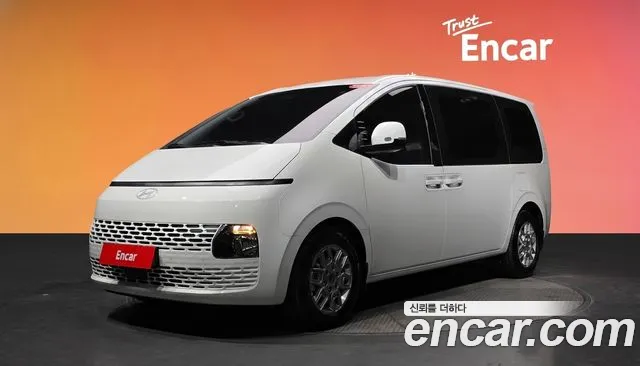 Фотография автомобиля — Hyundai Staria