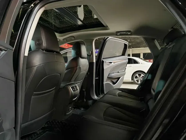 Buick LaCrosse — Фото автомобиля 11