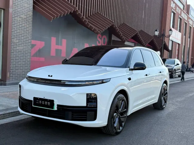 Фотография автомобиля — Li Auto L7
