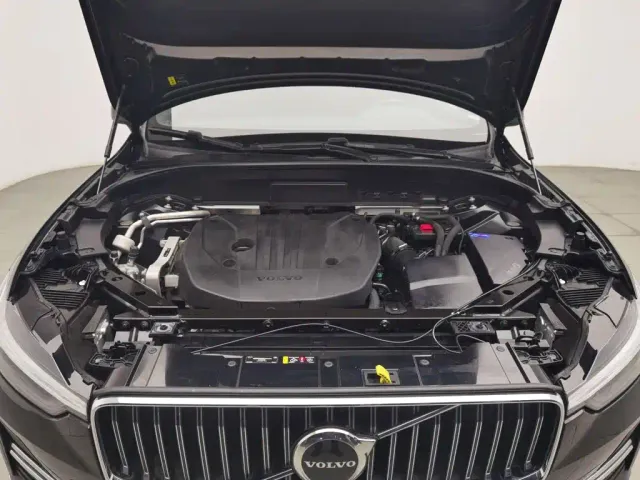 Volvo XC60 — Фото автомобиля 6