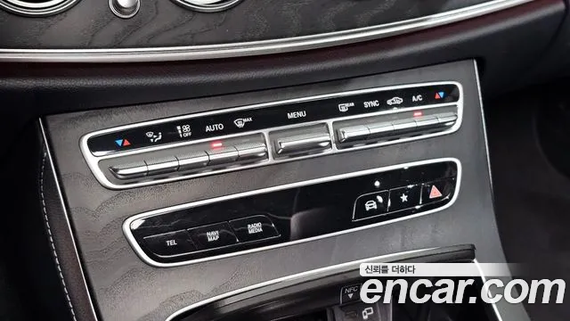 Mercedes-Benz E-Class W213 — Фото автомобиля 25