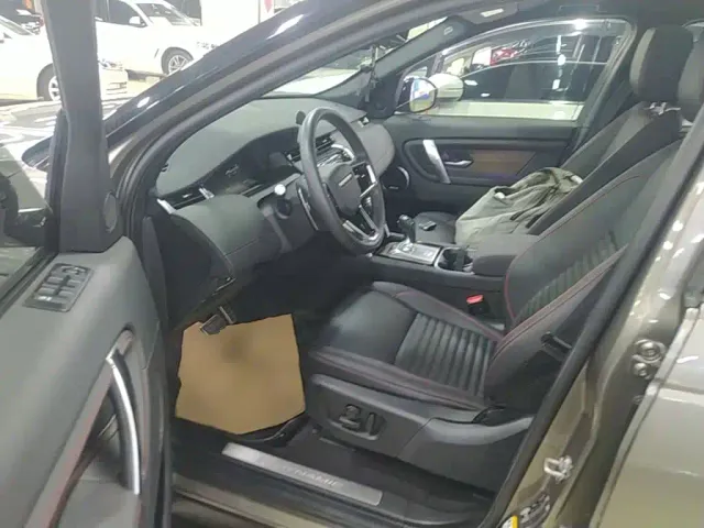 Land Rover Discovery Sport — Фото автомобиля 15