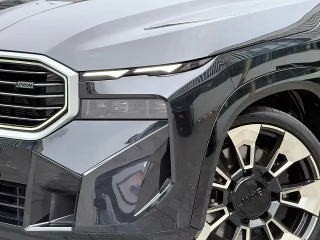 BMW XM — Фото автомобиля 5