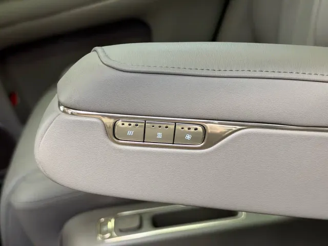 IM Motors LS9 — Фото автомобиля 14