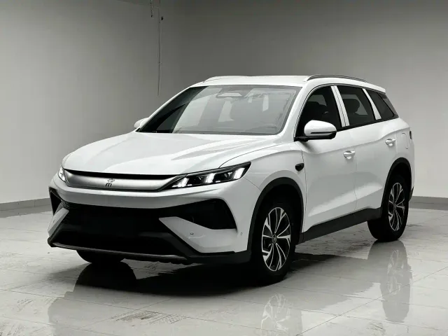Фотография автомобиля — BYD Song Pro