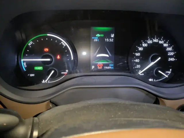 Toyota Sienna — Фото автомобиля 13