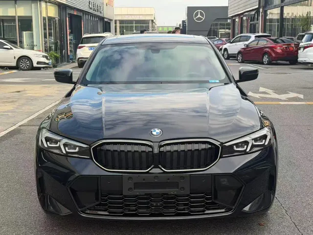 BMW 3 Series — Фото автомобиля 3