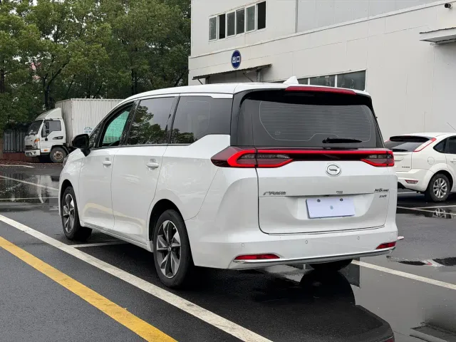 GAC Trumpchi M6 — Фото автомобиля 7