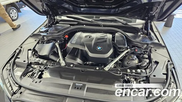 BMW 5 Series — Фото автомобиля 9