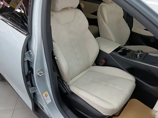 BYD Qin PLUS — Фото автомобиля 24
