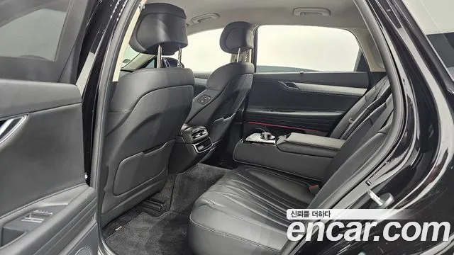 Genesis G80 Бензин 2.5 турбо 2WD — Фото автомобиля 25
