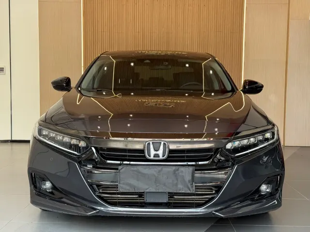 Honda Accord — Фото автомобиля 2
