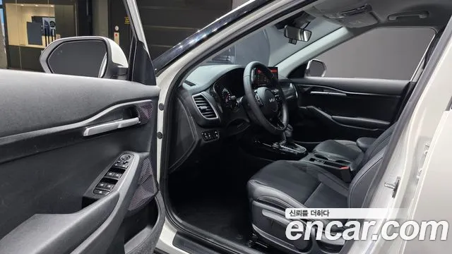 Kia Seltos — Фото автомобиля 15
