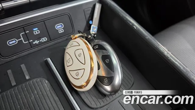 Hyundai Santafe Santa Fe (MX5) Бензин 2.5T 2WD — Фото автомобиля 14