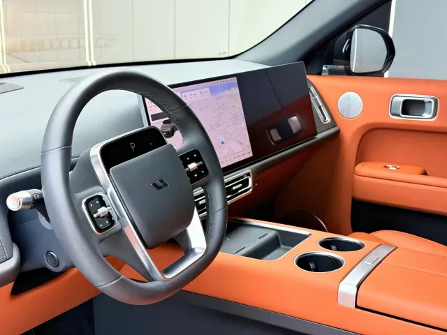 Li Auto L7 — Фото автомобиля 5