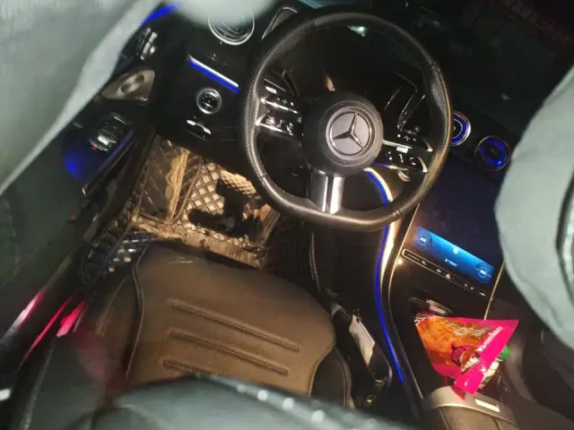 Mercedes-Benz C-Class — Фото автомобиля 2