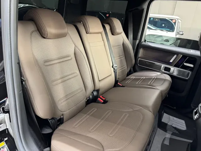 Mercedes-Benz G-Class — Фото автомобиля 11