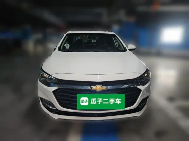 Chevrolet Monza — Фото автомобиля 2