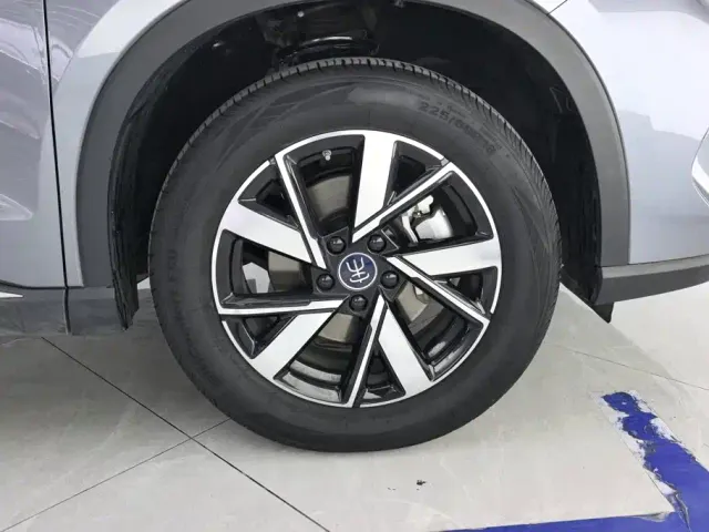 BYD Song Pro — Фото автомобиля 6