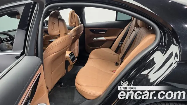 Mercedes-Benz E-Class W214 — Фото автомобиля 16