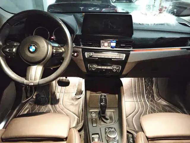 BMW X1 — Фото автомобиля 12