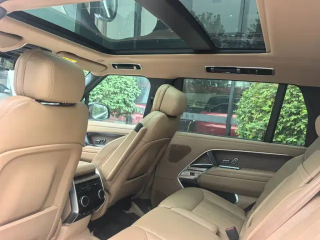Land Rover Range Rover — Фото автомобиля 6