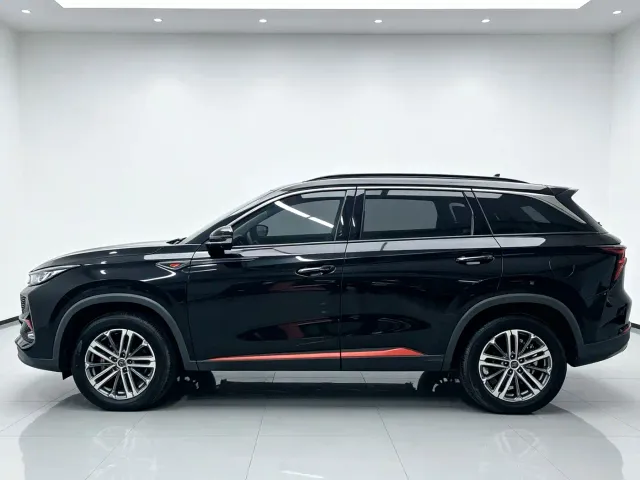 Changan CS75 Plus — Фото автомобиля 16