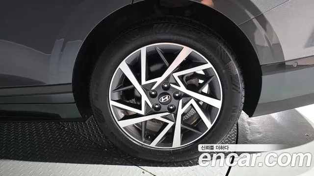 Hyundai Grandeur GN7 — Фото автомобиля 6