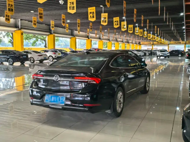 Buick LaCrosse — Фото автомобиля 3