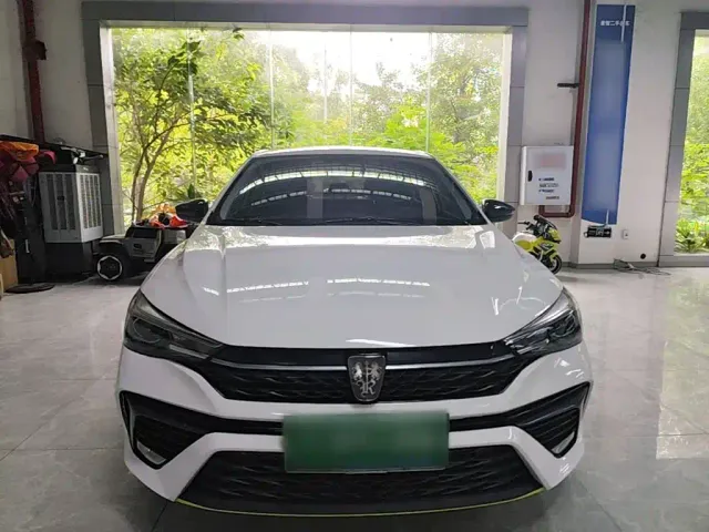 Roewe i5 — Фото автомобиля 2
