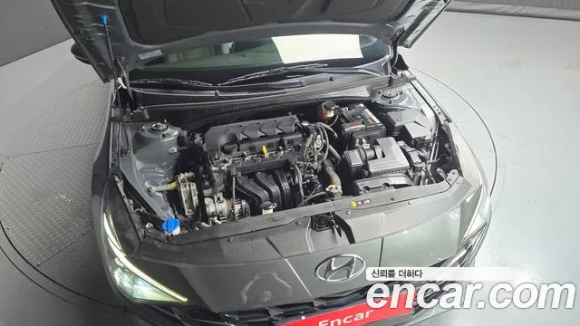 Hyundai AVANTE Avante (CN7) — Фото автомобиля 6