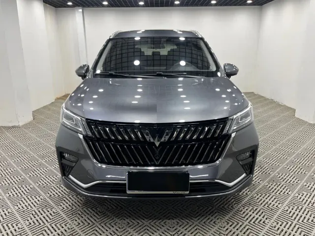 Wuling Jiachen — Фото автомобиля 2