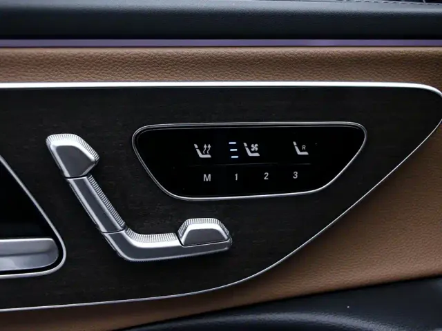 Mercedes-Benz E-Class — Фото автомобиля 13
