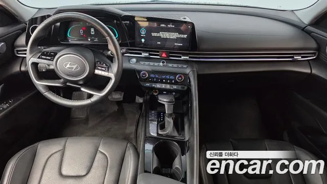 Hyundai Avante CN7 — Фото автомобиля 10