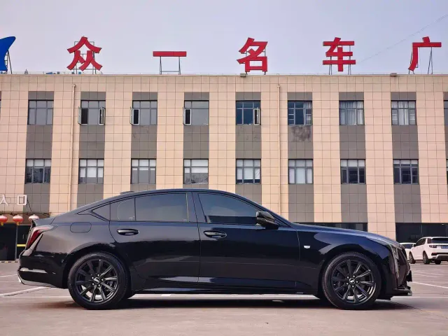 Cadillac CT5 — Фото автомобиля 4